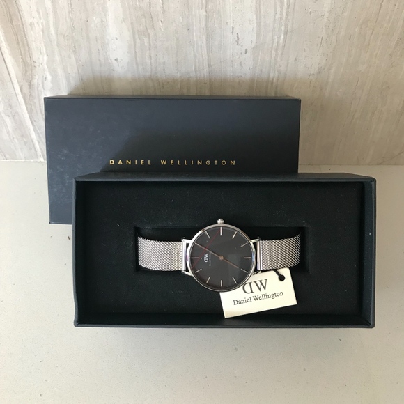 Daniel Wellington Accessories - Daniel Wellington Watch